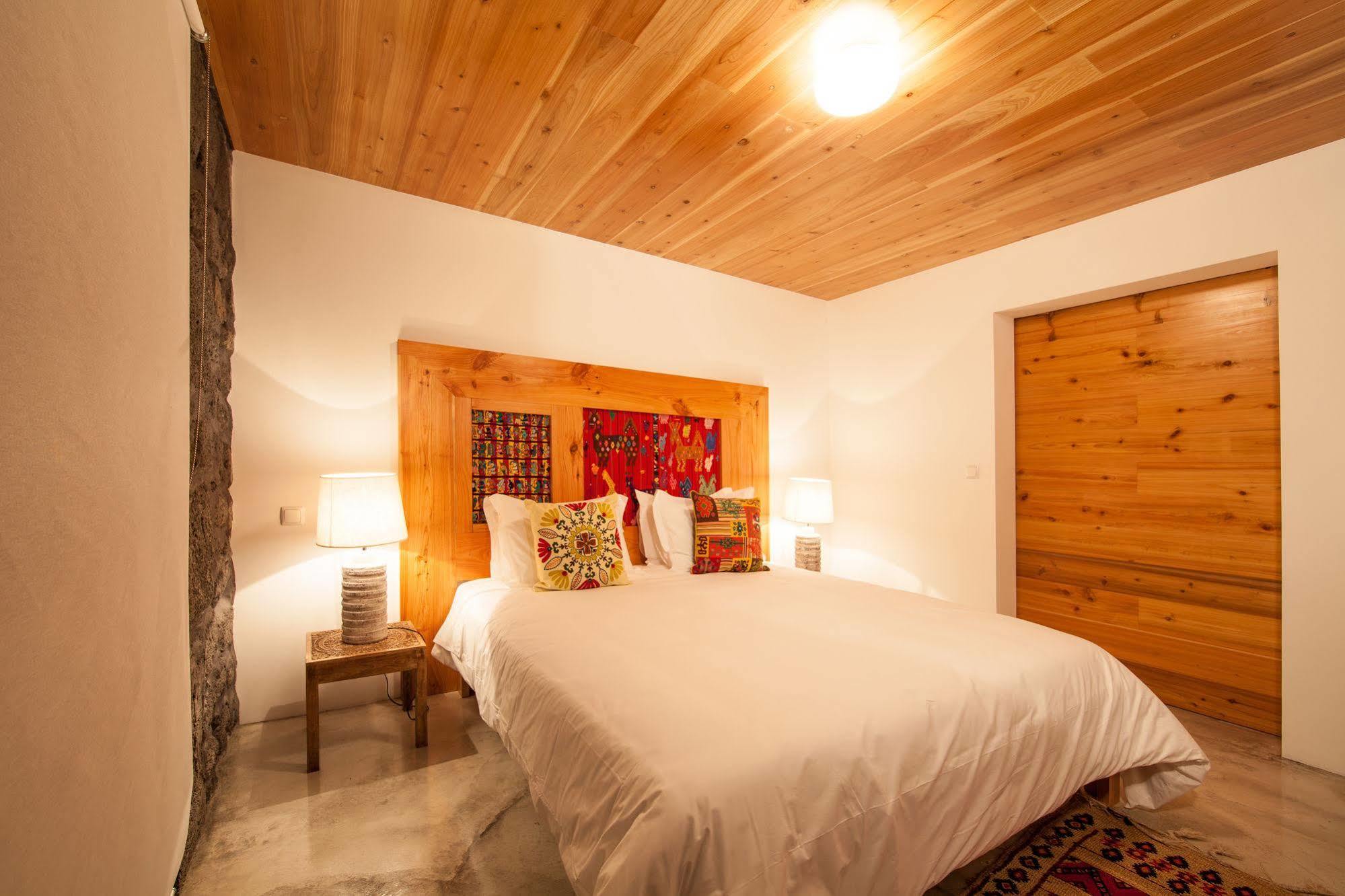 マダレナ Pocinhobay Bed & Breakfast エクステリア 写真